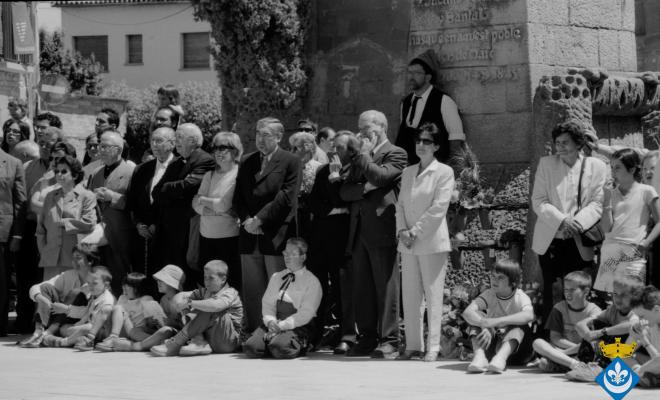 Ballets dins la Festa Verdaguer. Gil Orriols, alcalde de Folgueroles, Just Palma, regidor de Vic, Maria Homs, presidenta d'Amics de Verdaguer