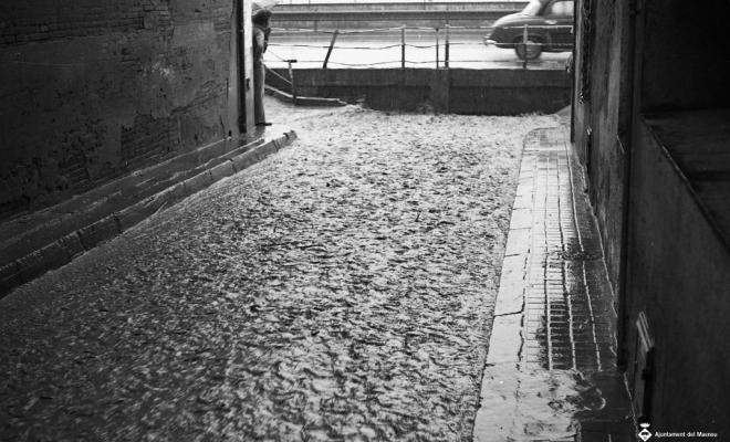 Efectes d'un aiguat, carrer de Roger de Flor