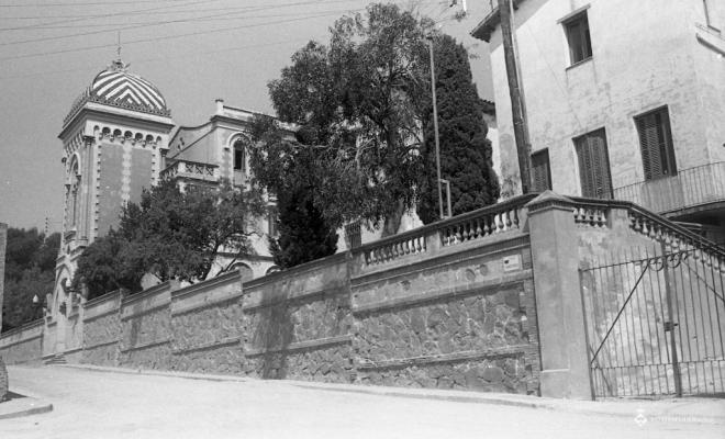 Façana de la Casa Benèfica