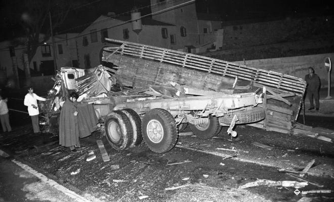 Accident de dos camions a la N-II