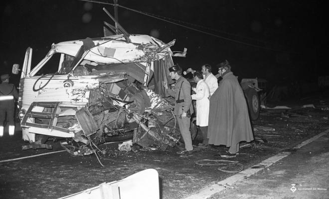 Accident de dos camions a la N-II