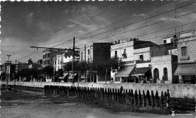 Vista del poble des de la platja