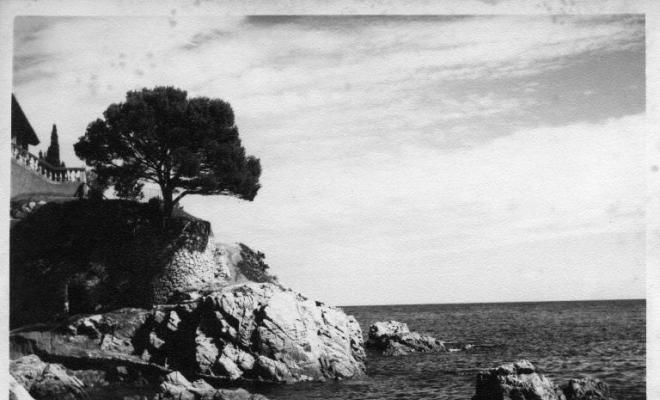 Roques a la costa d'Aiguablava