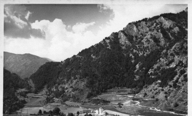 Vista dels camps de conreu a la zona d'Ordino, Andorra