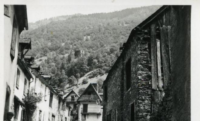 Carrer de Les (Vall d'Aran)