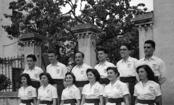 Retrat de la colla sardanista del Masnou