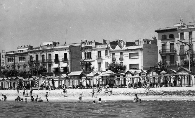 Façana marítima del Masnou a l'alçada de la Casa de Cultura