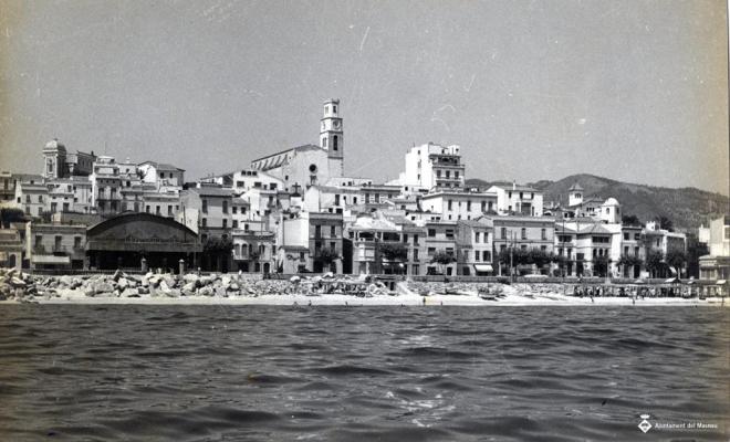 Façana marítima del Masnou des del mar