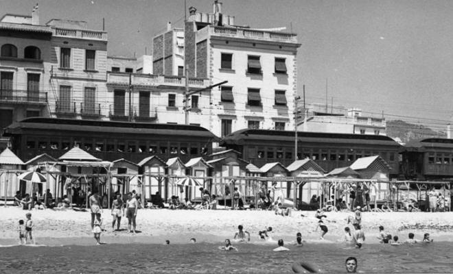 Vista de la platja del Masnou des del mar