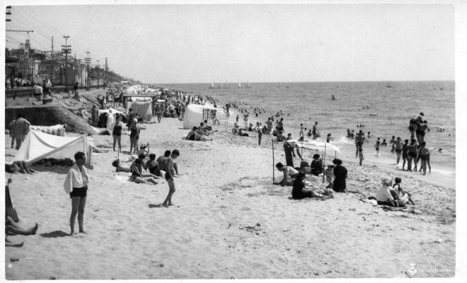 Platja del Masnou a la zona dels banys de Sant Cristòfol