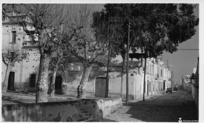 Plaça d'Ocata i carrer Mestres Villà