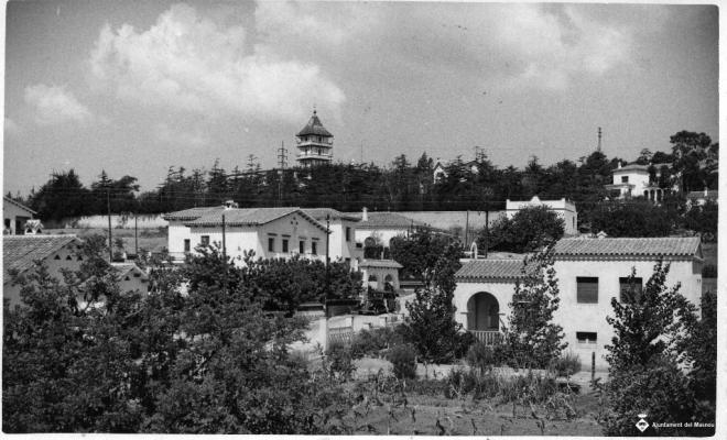 Vista de la urbanització Califòrnia amb la Torre Xina al fons