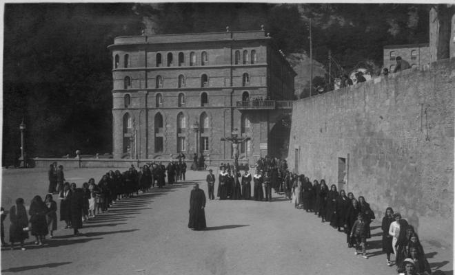 Pelegrinatge de la gent de la parròquia de Sant Pere a Montserrat