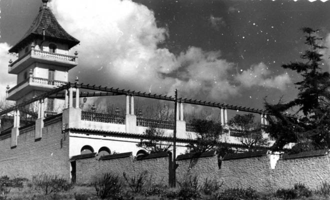 Vista de la Torre Xina, des de l'exterior