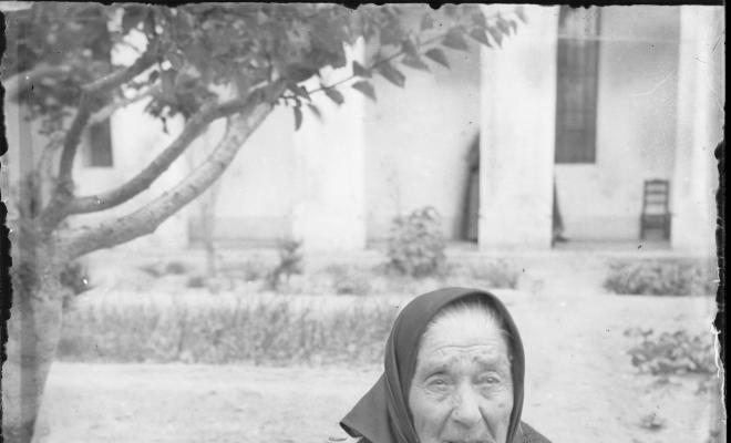 Retrat d'una dona gran de la Casa Benèfica