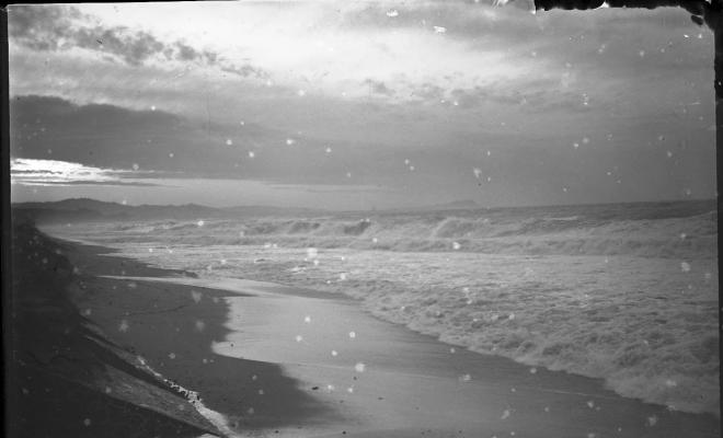 Vista del mar en dia de temporal