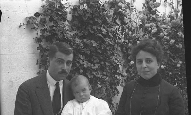 Retrat familiar de Maria Jesus i Núria