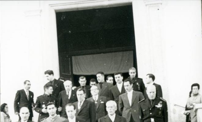 Sortida de l'església de la processó de Corpus
