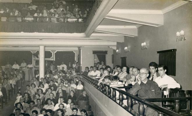 Vista del públic del cinema La Calàndria
