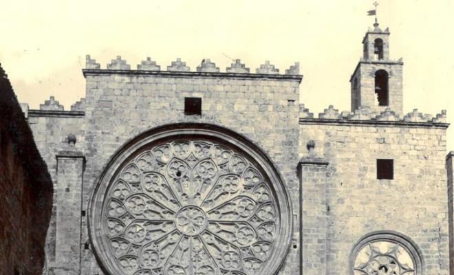Façana del monestir de Sant Cugat del Vallès