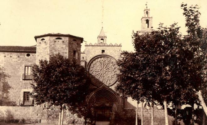 Façana del monestir de Sant Cugat del Vallès