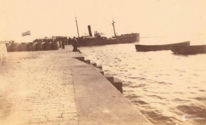 Vapor al port de Barcelona