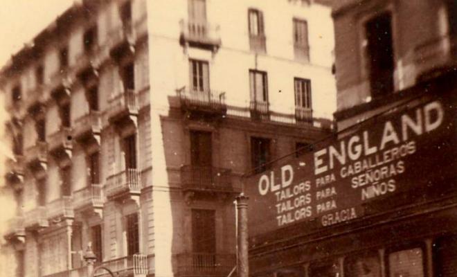 Venedora de castanyes a la rambla de Barcelona