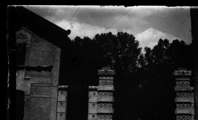 Porta d'entrada a un jardí