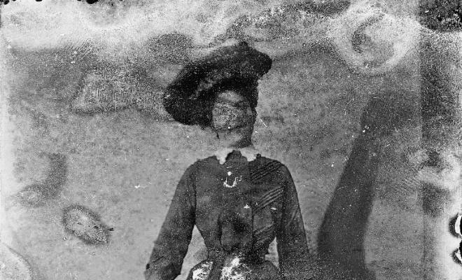 Retrat de cos sencer d'una dona