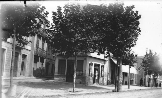 Façana de l'establiment del fotògraf Sendra
