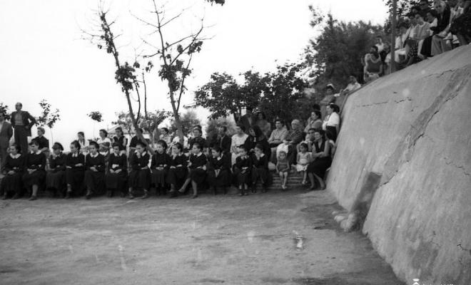 Danses de la Secció Femenina a l'Alberg