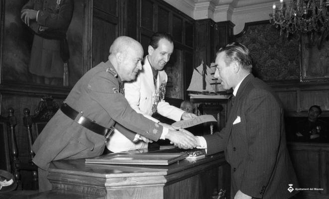 Festa franquista de l'Alliberament, lliurament de medalles