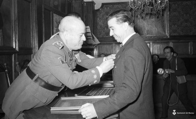 Festa franquista de l'Alliberament, lliurament de medalles