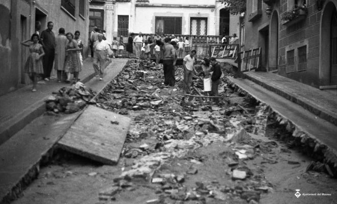 Efectes dels aiguats al carrer Mare de Déu del Carme
