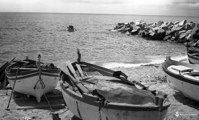 Platja i barques