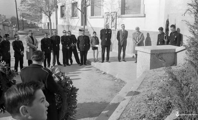 Acte de la Falange a l'església