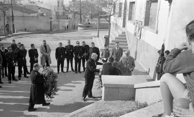 Acte de la Falange a l'església