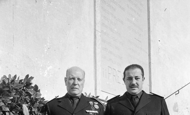Acte de la Falange a l'església