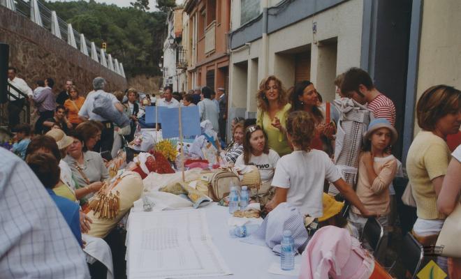 Setena trobada de puntaires durant la Festa Major de Sant Isidre