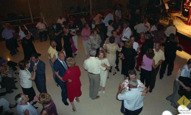 Ball a la sala de l'Aliança durant la Festa Major