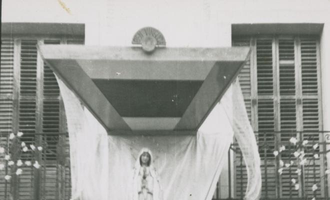 Altar de la Mare de Déu de Fàtima al carrer Santa Maria, davant ca l'Anzí
