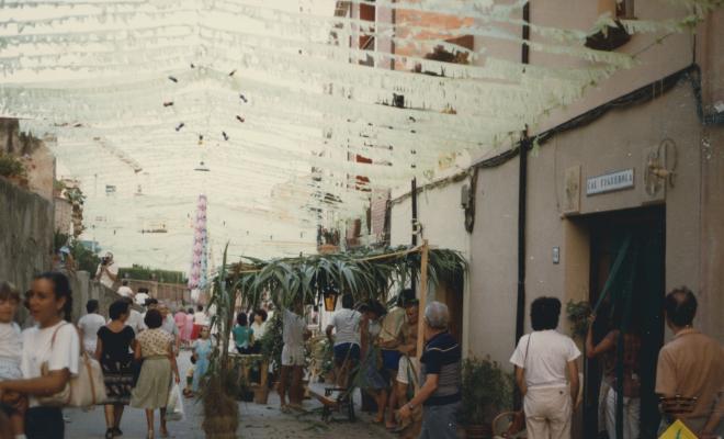 Festa Major de Santa Maria. Entaulada i decoració de carrer