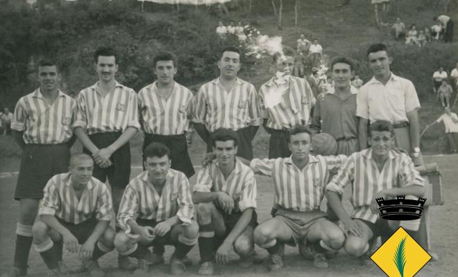 Partit de futbol al camp de futbol vell de la Palma de Cervelló