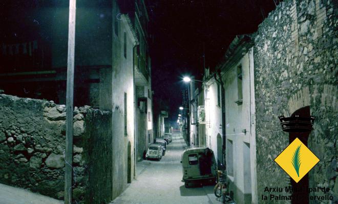 El carrer Sant Isidre de nit