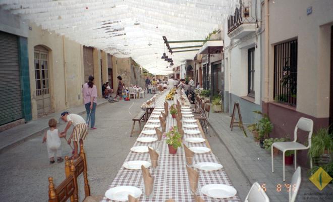 Sopar de Festa Major al carrer Santa Maria