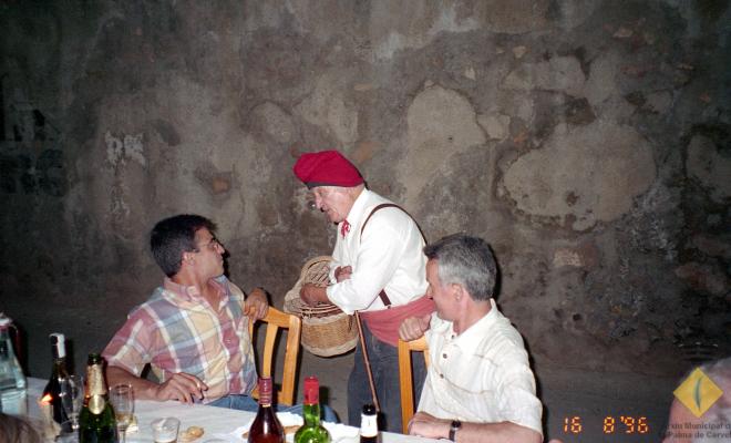 Sopar de Festa Major al carrer Santa Maria