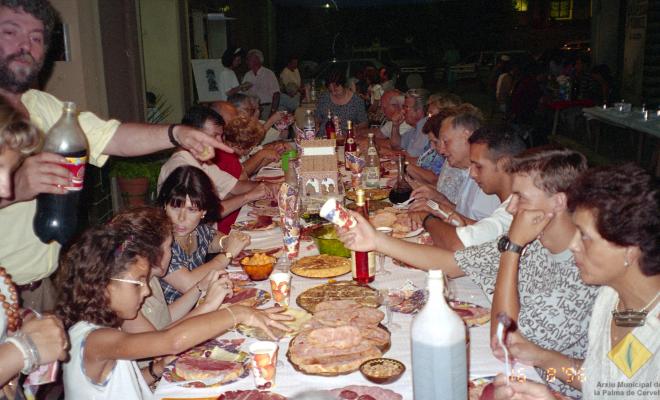 Sopar de Festa Major al carrer Santa Maria
