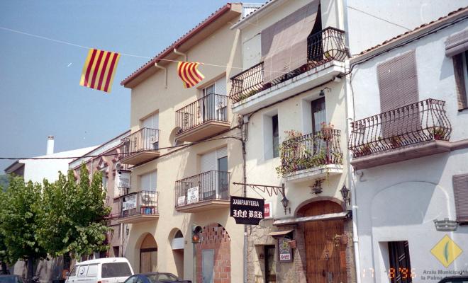 Vista de l'avinguda Catalunya durant la Festa Major
