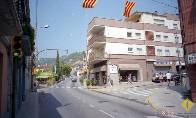 Vista de l'avinguda Catalunya durant la Festa Major