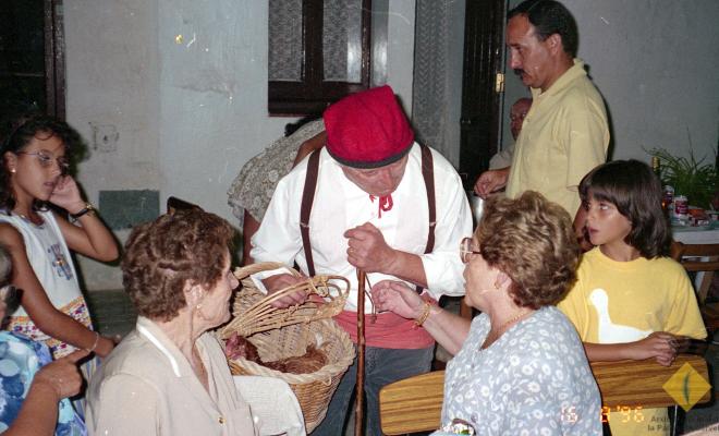 Sopar de Festa Major al carrer Santa Maria
